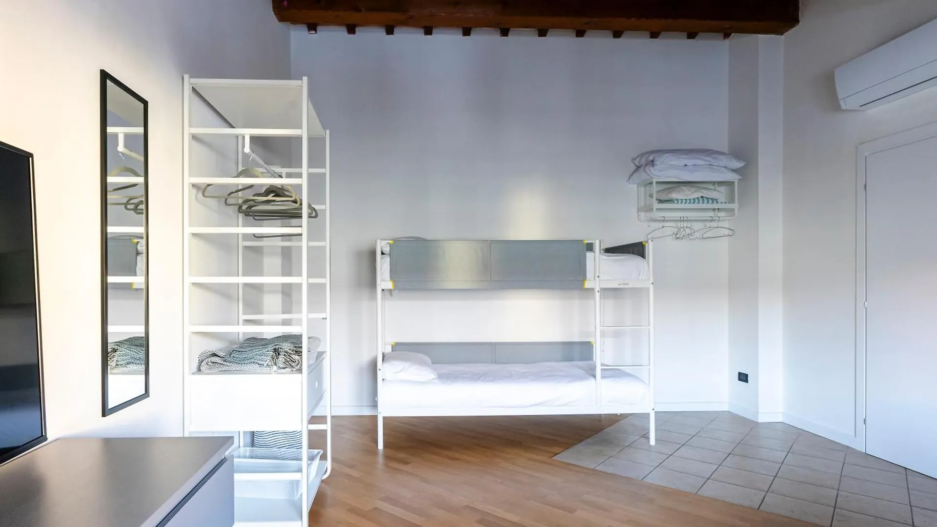 Guest house I Bimbi Apartments Livorno Italy